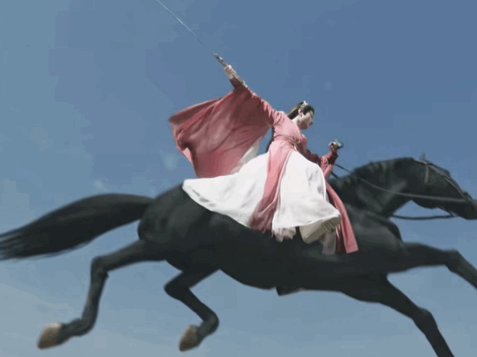 Thảm họa cổ trang 2025 làm "bốc hơi" 4000 tỷ- Ảnh 6. Thảm họa cổ trang 2025 làm "bốc hơi" 4000 tỷ- Ảnh 6.