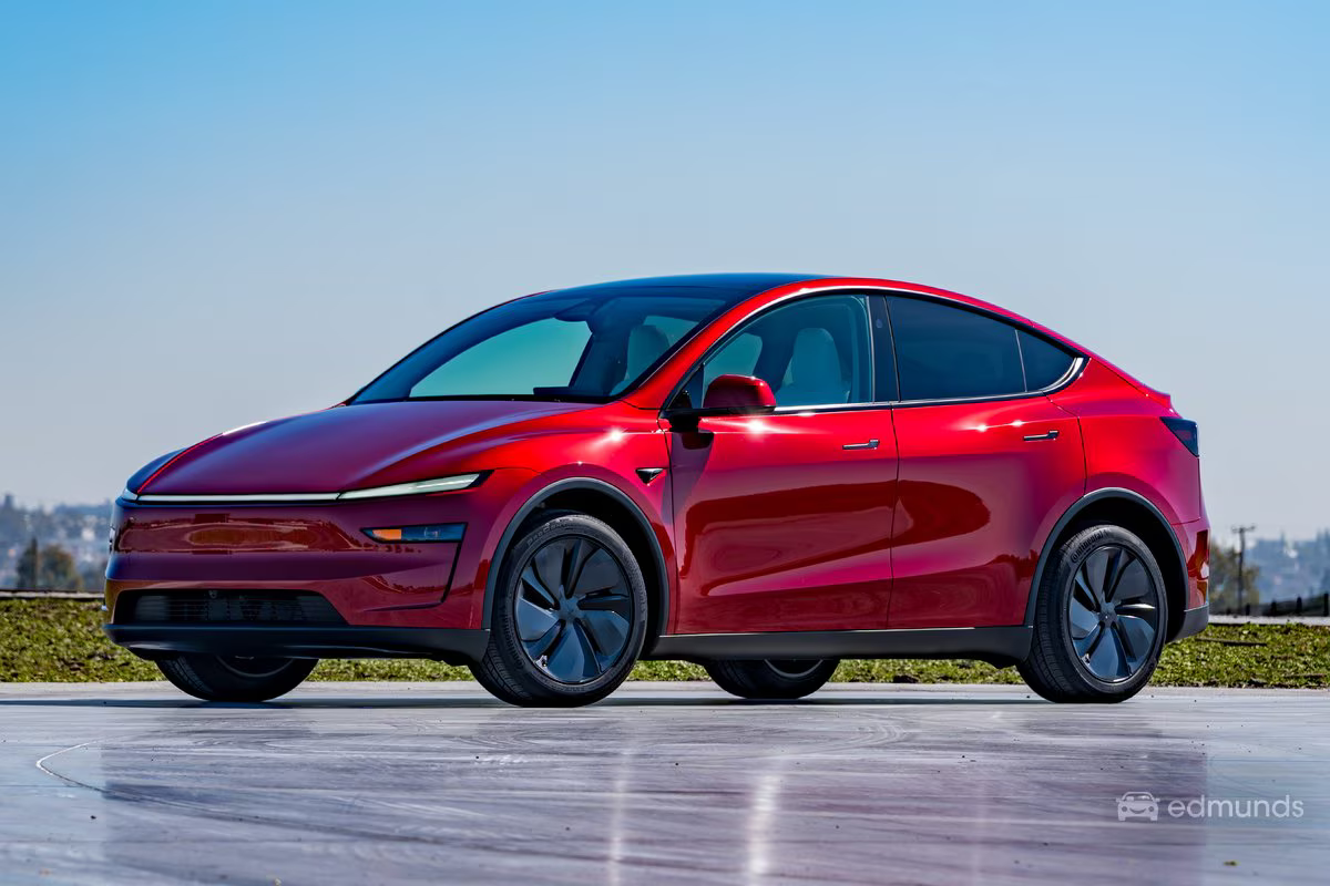 Xiaomi mua Tesla Model Y về mổ xẻ, khen kỹ thuật tốt nhưng CEO Lei Jun khẳng định xe YU7 vẫn "ngon" hơn- Ảnh 1. Xiaomi mua Tesla Model Y về mổ xẻ, khen kỹ thuật tốt nhưng CEO Lei Jun khẳng định xe YU7 vẫn "ngon" hơn- Ảnh 1.