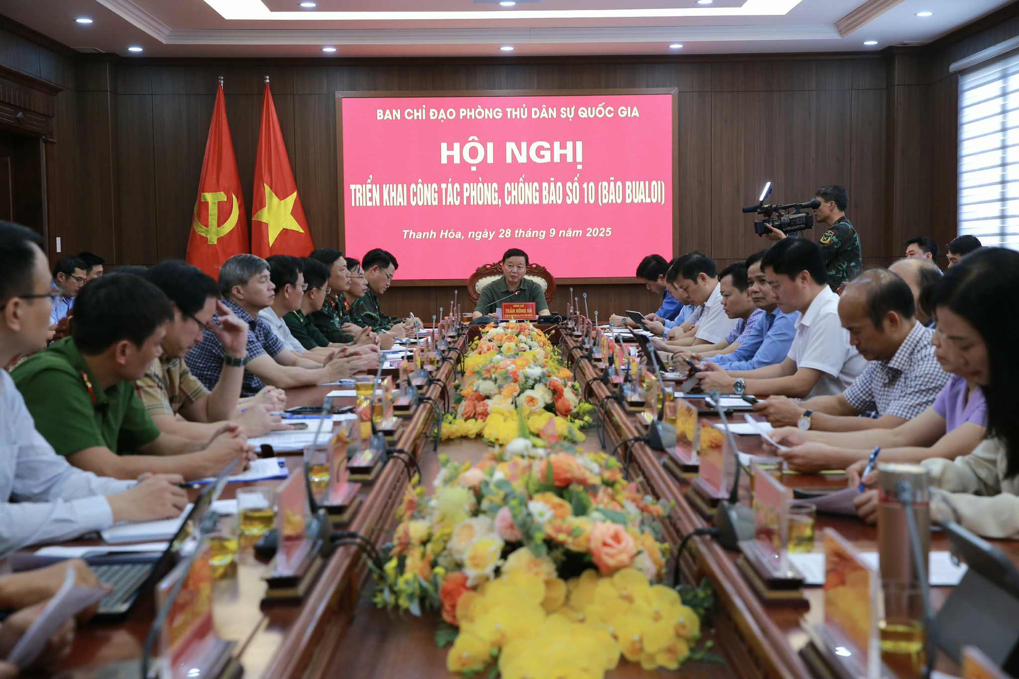Bão số 10 Bualoi sẽ đổ bộ 2 tỉnh vào đêm nay, thời điểm nào đặc biệt nguy hiểm?- Ảnh 2.