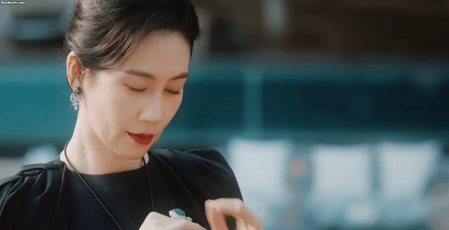 Nh&igrave;n mỹ nh&acirc;n n&agrave;y mới hiểu chữ sang viết thế n&agrave;o: Diện trang sức 1100 tỷ g&acirc;y sốc to&agrave;n tập, phu nh&acirc;n h&agrave;o m&ocirc;n l&agrave; phải vậy- Ảnh 2.