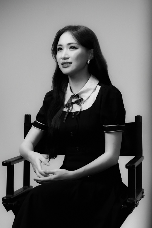 Hoà Minzy lần đầu chia sẻ biến cố ông đột ngột qua đời, khóc nức nở khi thấy giường ông nay chỉ còn di ảnh- Ảnh 3.
