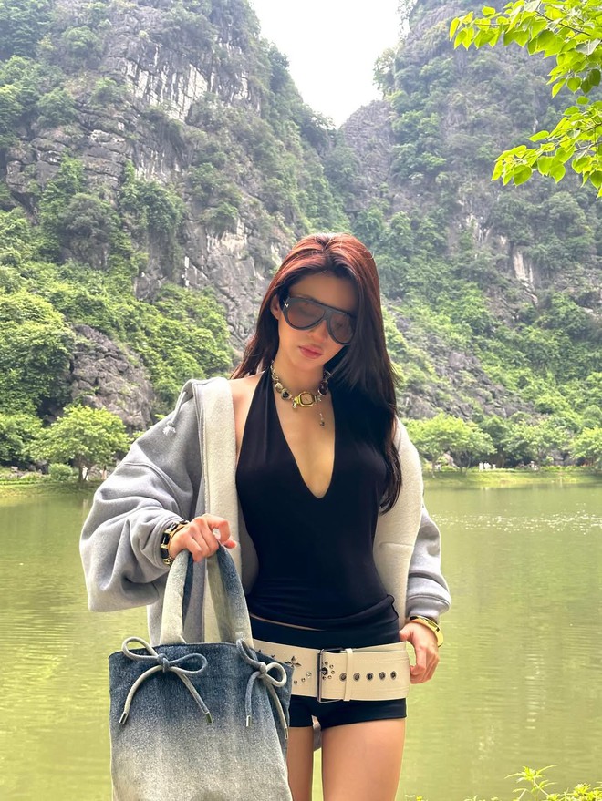 Mỹ nh&acirc;n 2k1 trong 