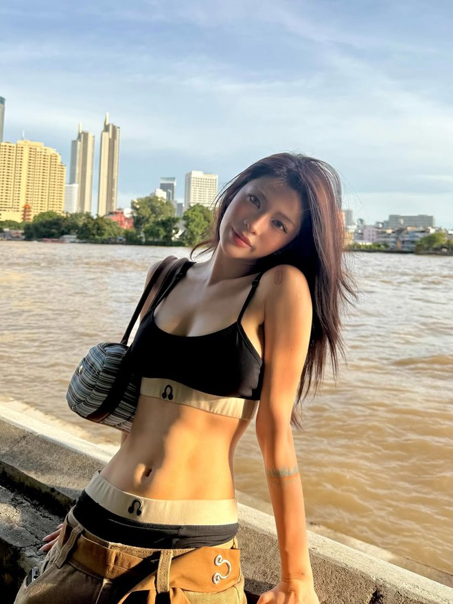 Mỹ nh&acirc;n 2k1 trong 