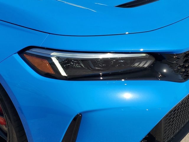 'Bia kèm lạc' không chỉ có tại Việt Nam: Đại lý này công khai kênh giá gần 400 triệu đồng đối với Civic Type R- Ảnh 9. 'Bia kèm lạc' không chỉ có tại Việt Nam: Đại lý này công khai kênh giá gần 400 triệu đồng đối với Civic Type R- Ảnh 9.