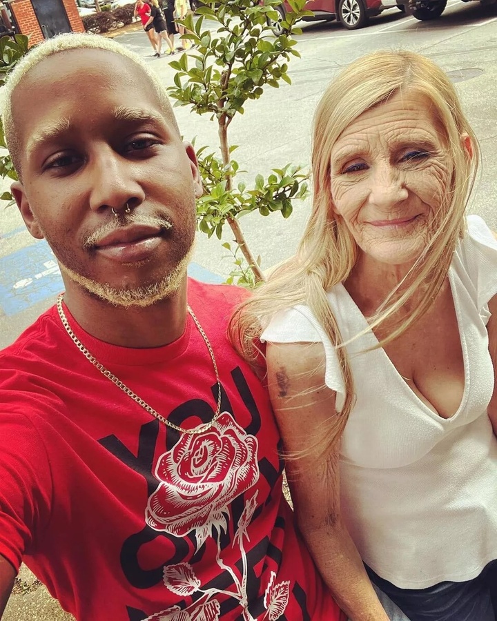 "B&agrave; ngoại' U70 kết h&ocirc;n với ch&agrave;ng trai 28 tuổi g&acirc;y chấn động giờ ra sao?- Ảnh 4.