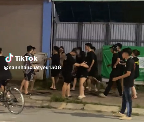 Bắt khẩn cấp Nguyễn Tùng Anh sinh năm 2008- Ảnh 1. Bắt khẩn cấp Nguyễn Tùng Anh sinh năm 2008- Ảnh 1.