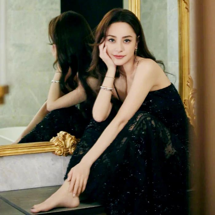"Ngọc nữ màn ảnh" sụp đổ hình tượng sau 1 đêm vì lộ ảnh riêng tư, cuộc sống hiện tại ra sao?- Ảnh 1.