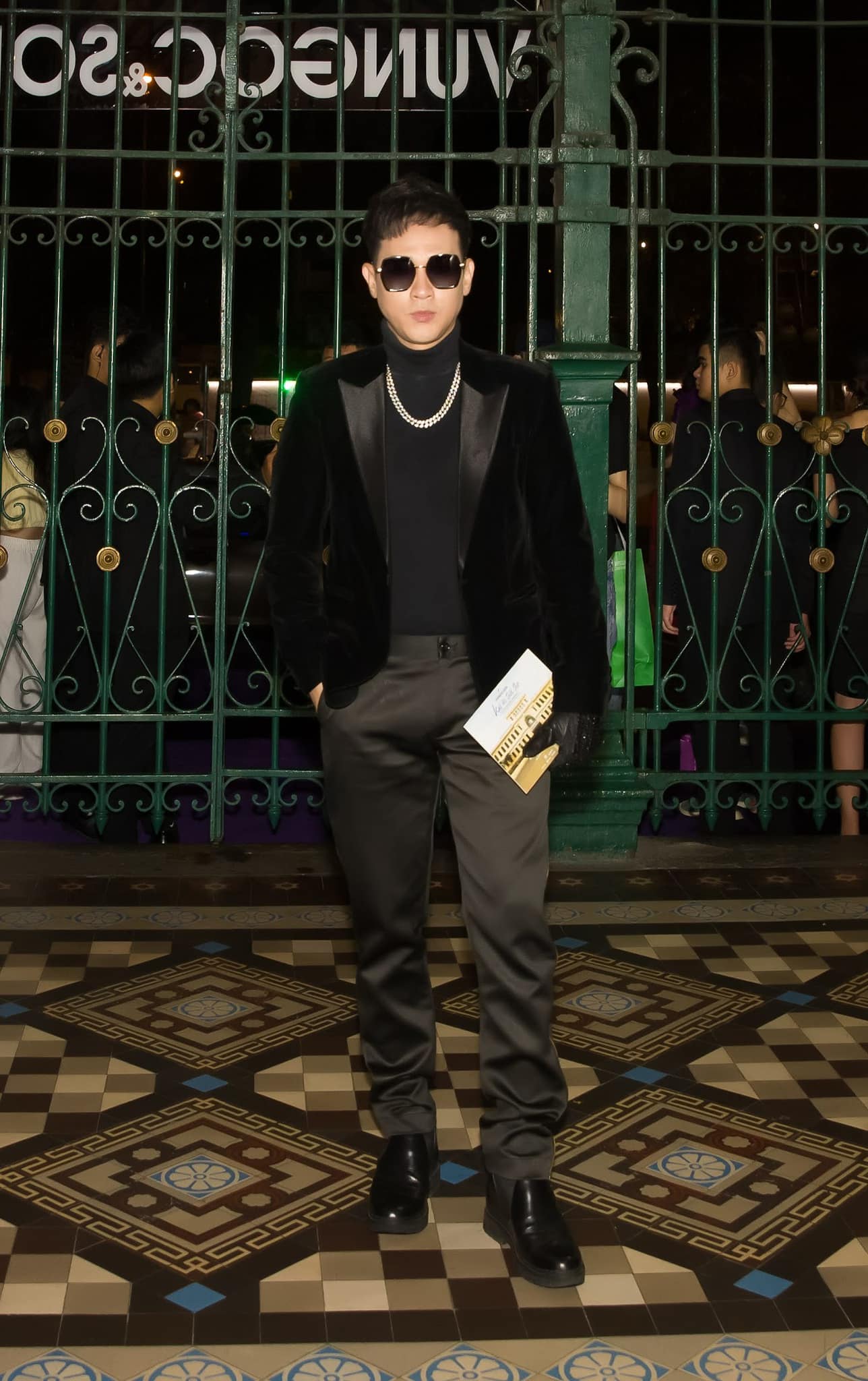 Ngoại hình ca sĩ giữ chức Viện phó, thỉnh thoảng chốt đơn một căn nhà, 50 tuổi rất giàu nhưng chưa vợ con- Ảnh 11. Ngoại hình ca sĩ giữ chức Viện phó, thỉnh thoảng chốt đơn một căn nhà, 50 tuổi rất giàu nhưng chưa vợ con- Ảnh 11.