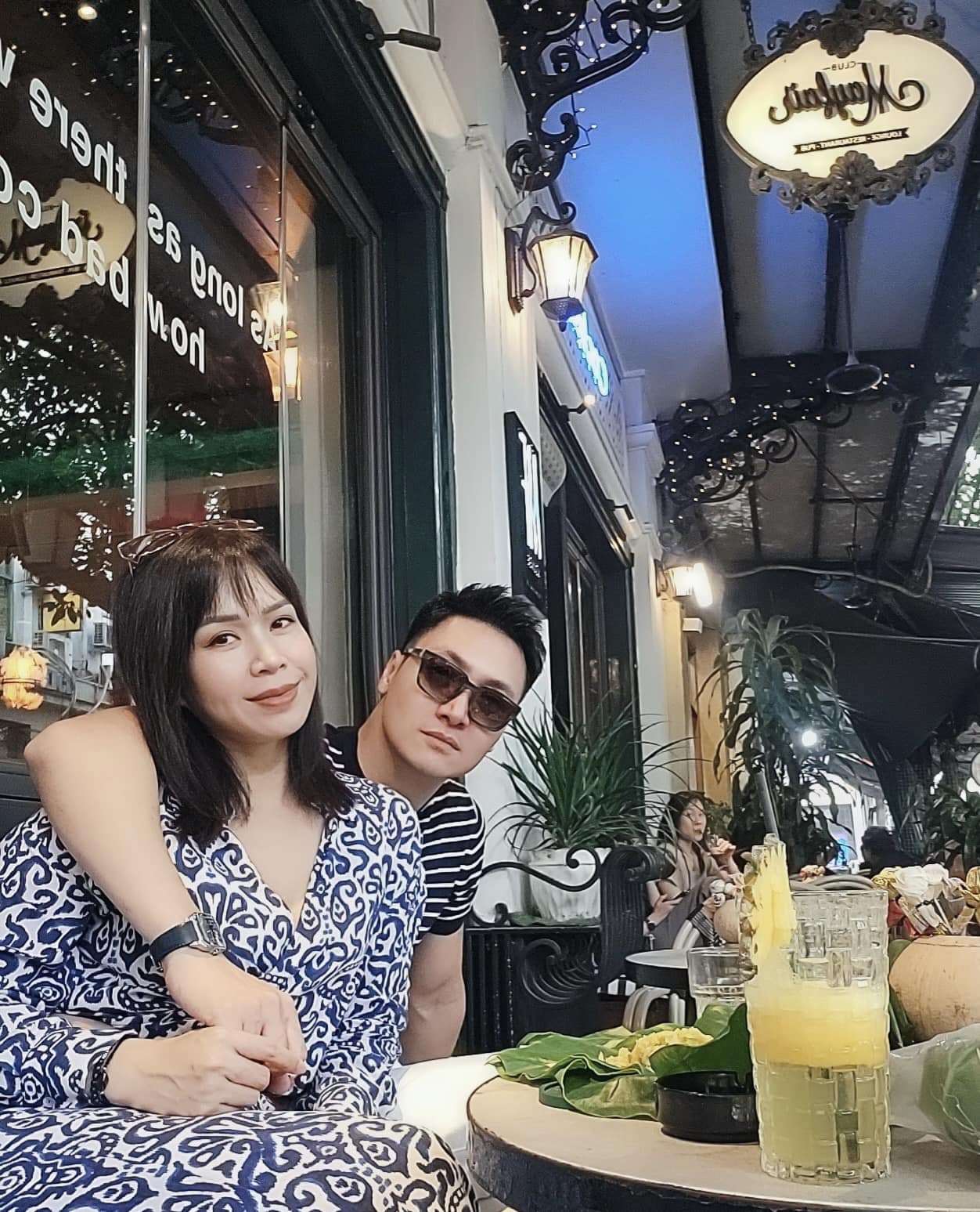 Ngoại hình của nam nghệ sĩ hào hoa, yêu vợ bậc nhất showbiz, có nhà từ Hà Nội đến Hưng Yên, Phú Thọ- Ảnh 5. Ngoại hình của nam nghệ sĩ hào hoa, yêu vợ bậc nhất showbiz, có nhà từ Hà Nội đến Hưng Yên, Phú Thọ- Ảnh 5.