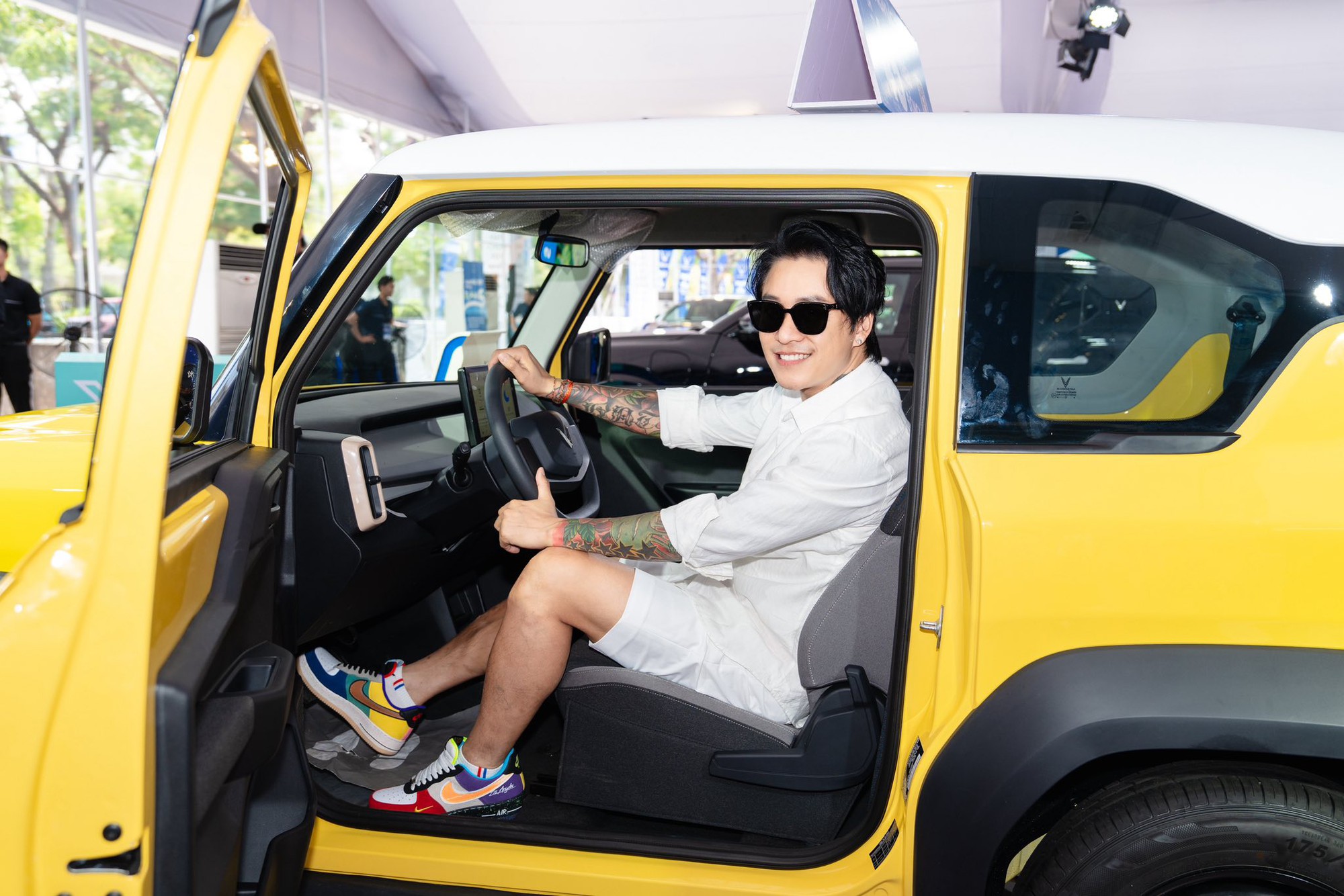 Nam ca sĩ yêu 5 mỹ nhân đình đám showbiz Việt, U50 viên mãn bên bợ hot girl kém 12 tuổi giàu có- Ảnh 8.