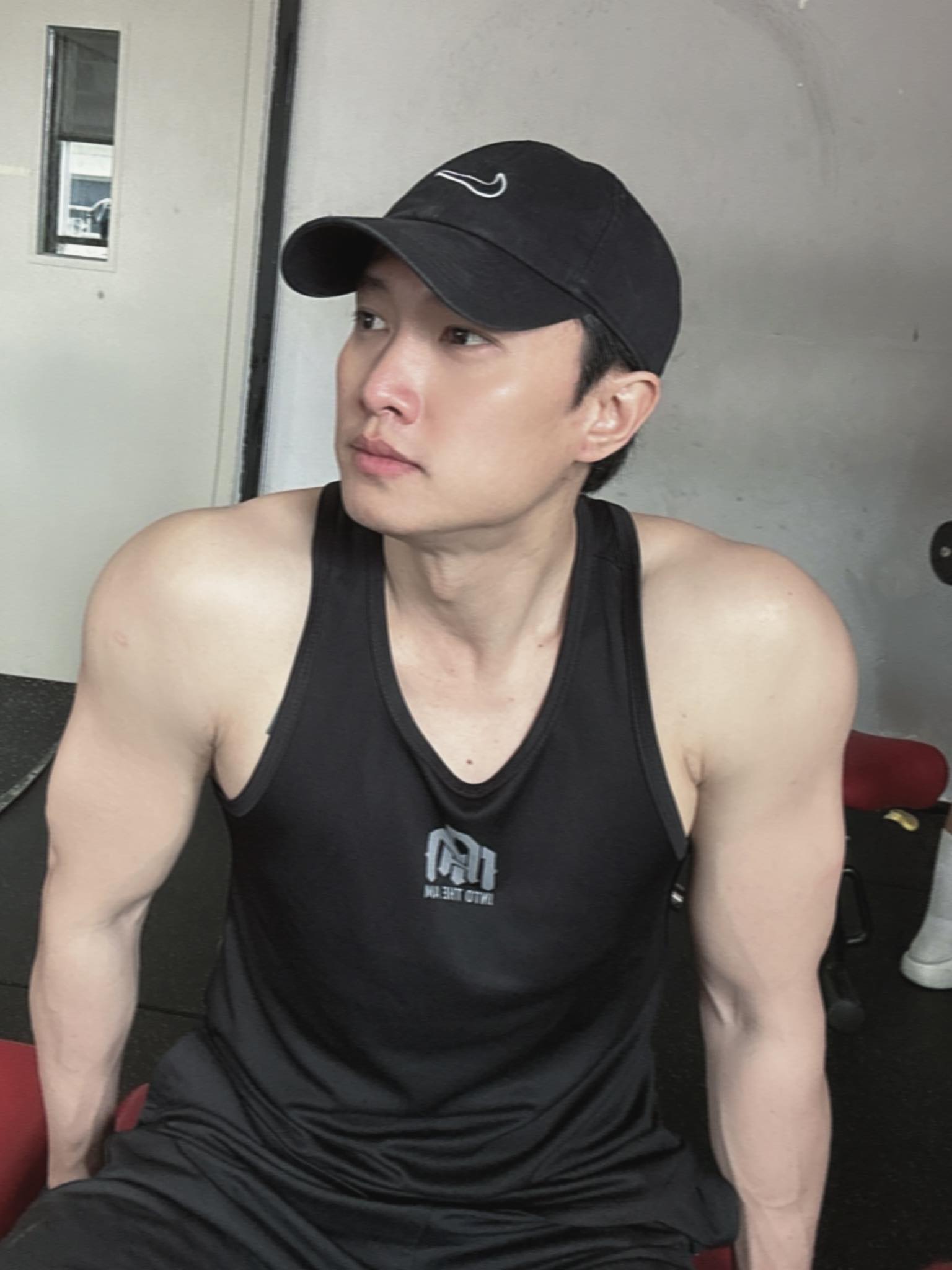 Ngoại hình nam nghệ sĩ sở hữu 2 biệt thự 70 tỷ ở TP.HCM - Cần Thơ, bị đồn đào hoa nhưng U40 chưa vợ- Ảnh 17. Ngoại hình nam nghệ sĩ sở hữu 2 biệt thự 70 tỷ ở TP.HCM - Cần Thơ, bị đồn đào hoa nhưng U40 chưa vợ- Ảnh 17.