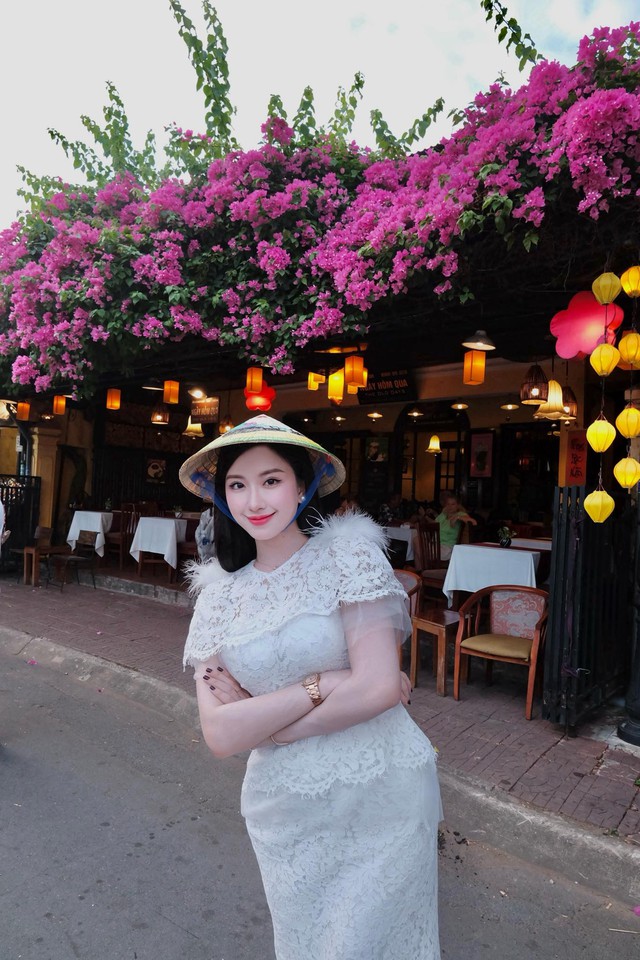 Văn Doanh Nhi – Ái nữ nhà Văn Sỹ trứ danh bóng đá Nghệ An gây thương nhớ với nhan sắc cuốn hút- Ảnh 6. Văn Doanh Nhi – Ái nữ nhà Văn Sỹ trứ danh bóng đá Nghệ An gây thương nhớ với nhan sắc cuốn hút- Ảnh 6.