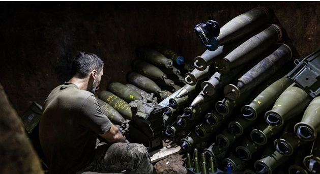 Ukraine "trắng kho" vũ khí Liên Xô: Nguy cơ khi phụ thuộc tuyệt đối vào phương Tây- Ảnh 3. Ukraine "trắng kho" vũ khí Liên Xô: Nguy cơ khi phụ thuộc tuyệt đối vào phương Tây- Ảnh 3.