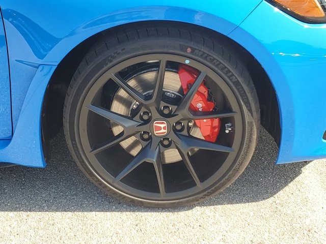 'Bia kèm lạc' không chỉ có tại Việt Nam: Đại lý này công khai kênh giá gần 400 triệu đồng đối với Civic Type R- Ảnh 10. 'Bia kèm lạc' không chỉ có tại Việt Nam: Đại lý này công khai kênh giá gần 400 triệu đồng đối với Civic Type R- Ảnh 10.