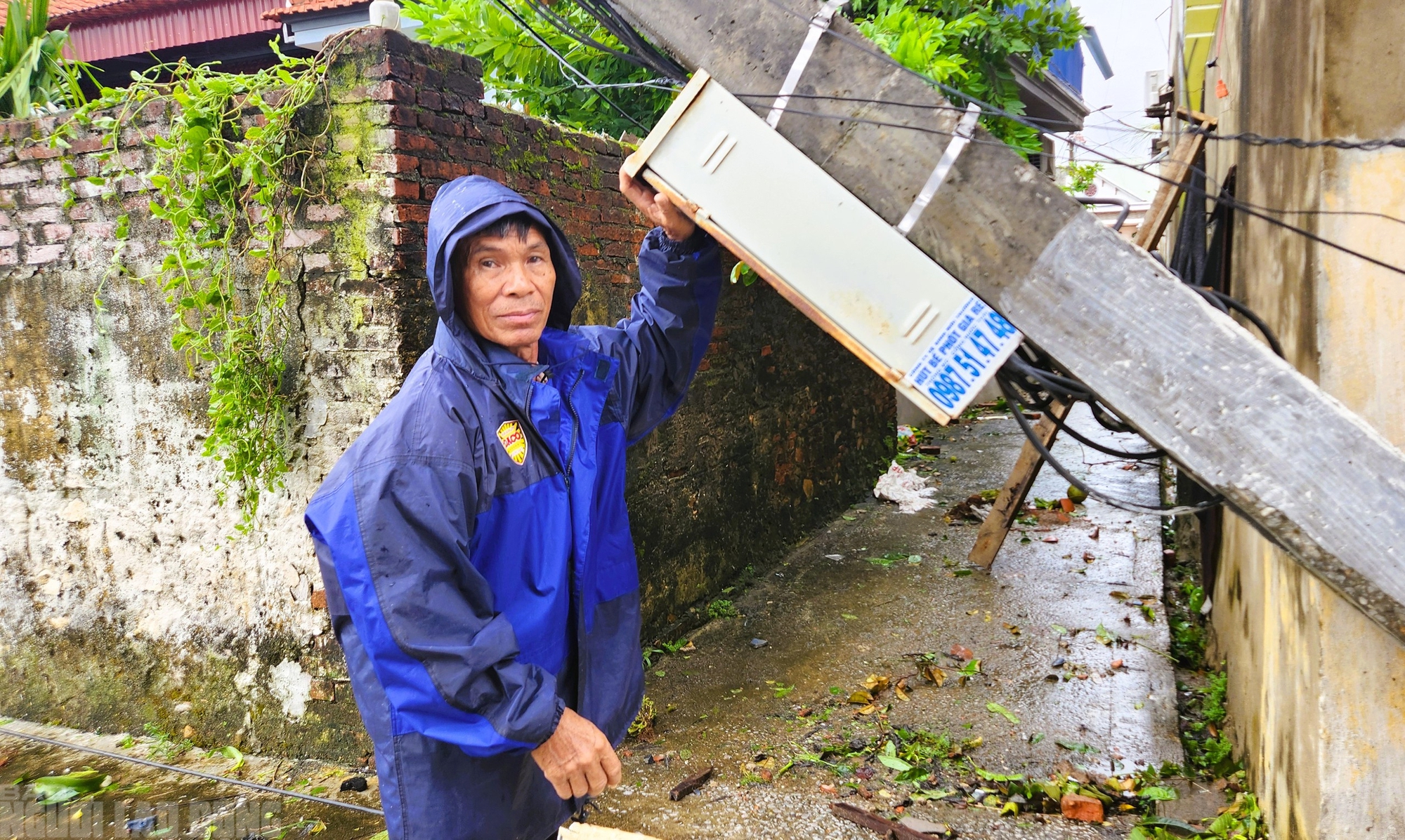 Hiện trường tan hoang sau trận lốc xoáy kinh hoàng ở Thanh Hóa- Ảnh 19. Hiện trường tan hoang sau trận lốc xoáy kinh hoàng ở Thanh Hóa- Ảnh 19.
