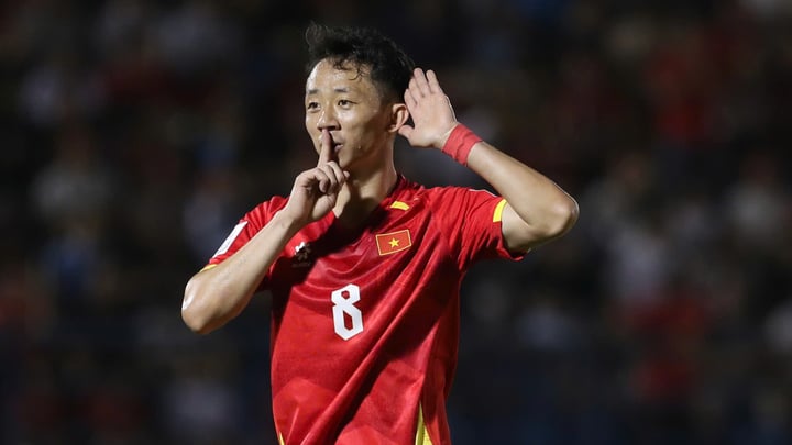 HLV Kim Sang-sik nhận tin xấu: Người hùng AFF Cup lỡ “đại chiến” với Malaysia vì chấn thương nặng- Ảnh 1.