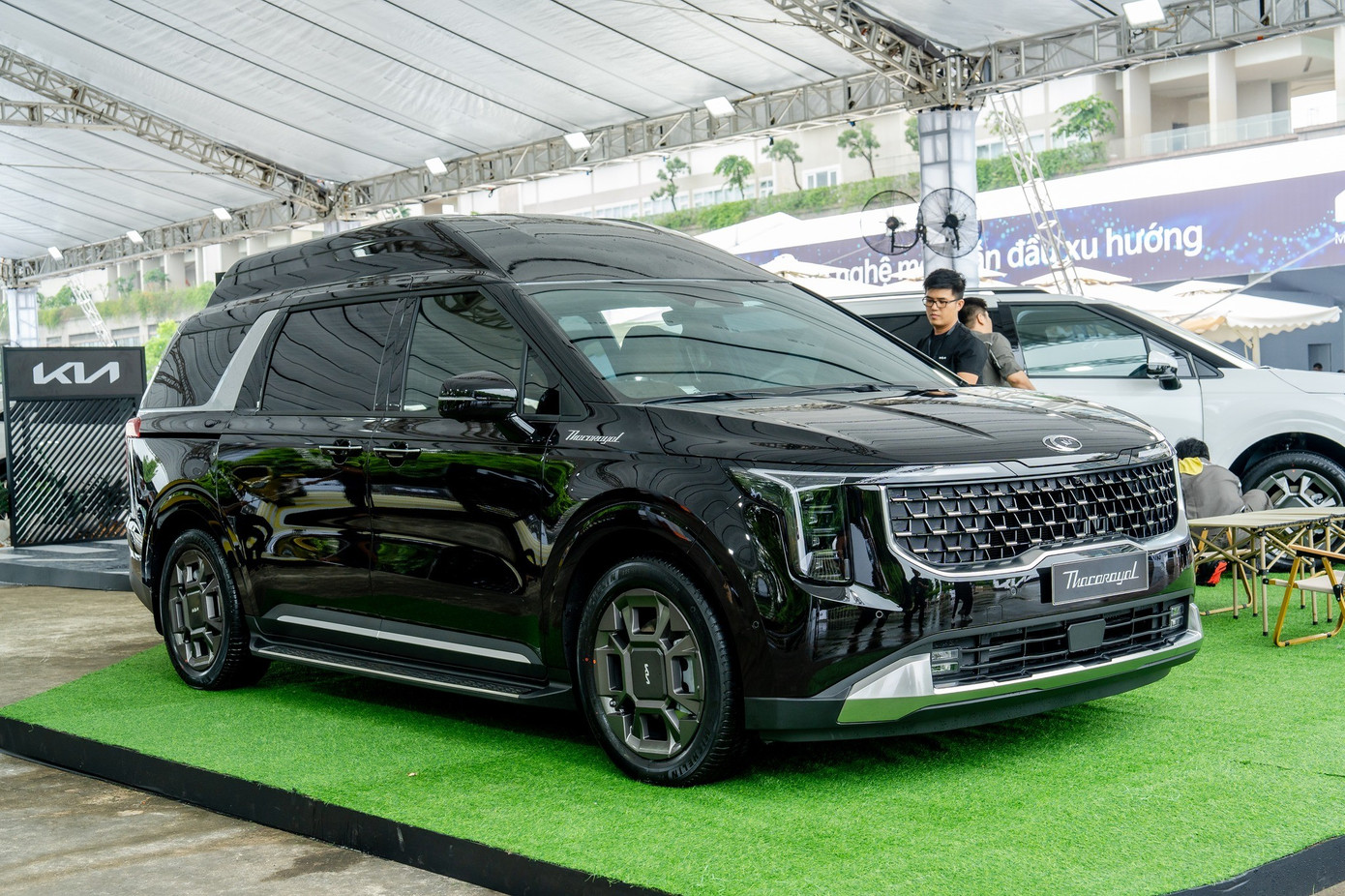 Nhiều mẫu xe mới đổ bộ thị trường Việt- Ảnh 3.