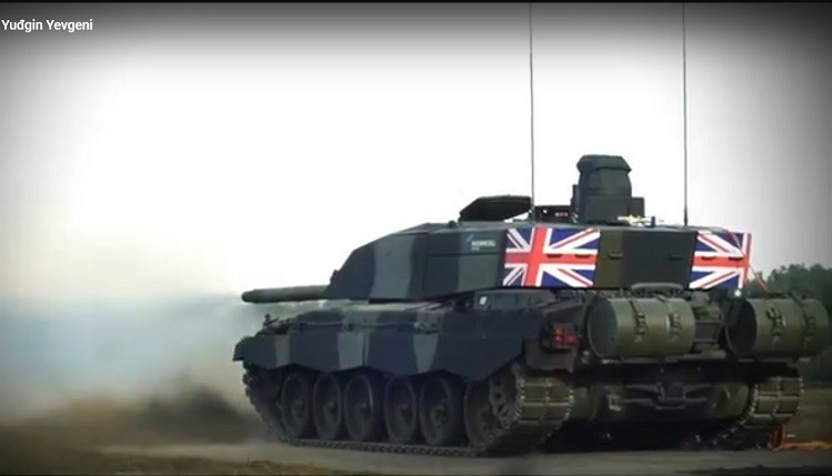 ‘Nhìn gà hóa cuốc’, thiết giáp Warrior nã 6 quả đạn pháo vào tăng Challenger 2- Ảnh 1.