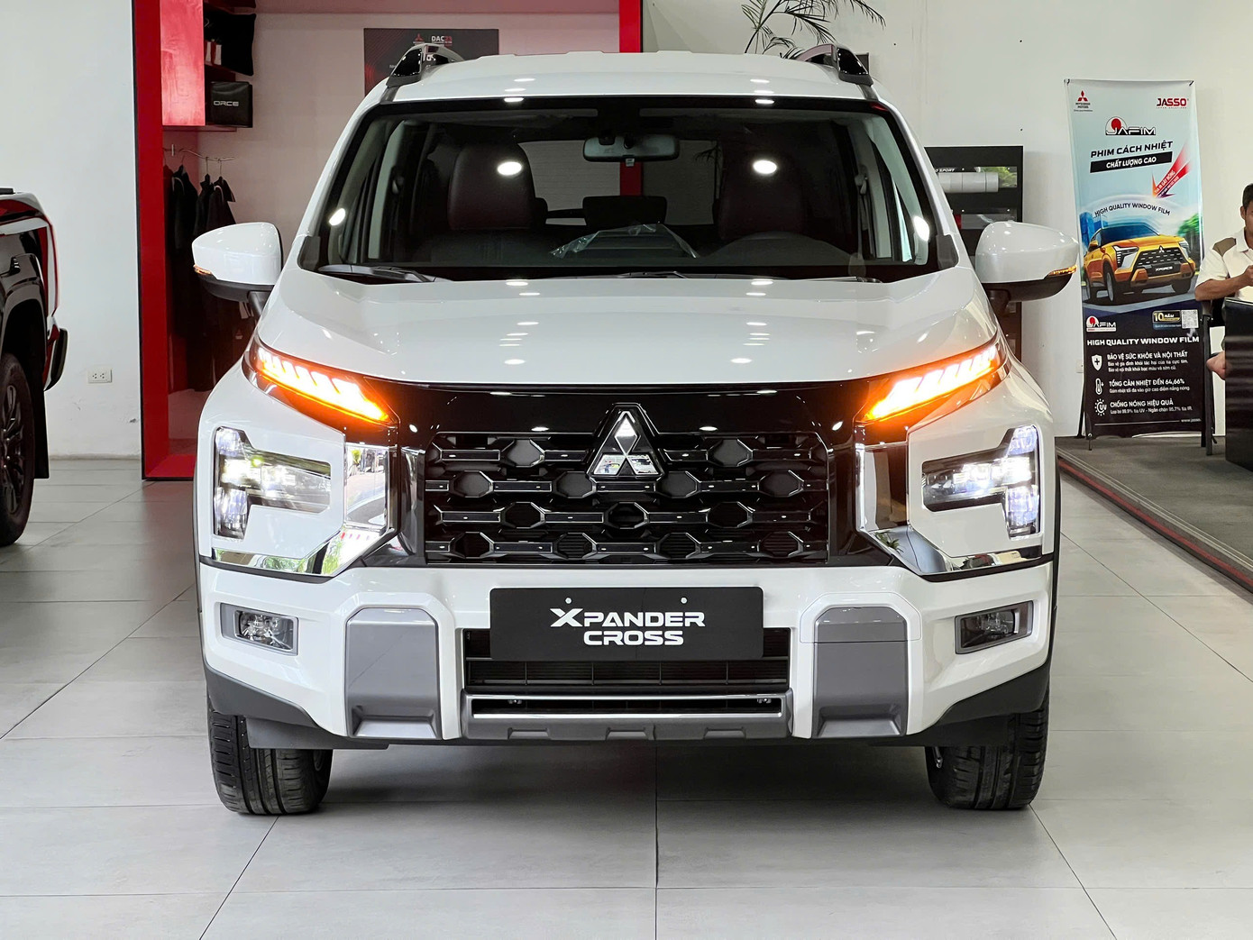 Nhiều mẫu xe mới đổ bộ thị trường Việt- Ảnh 4.