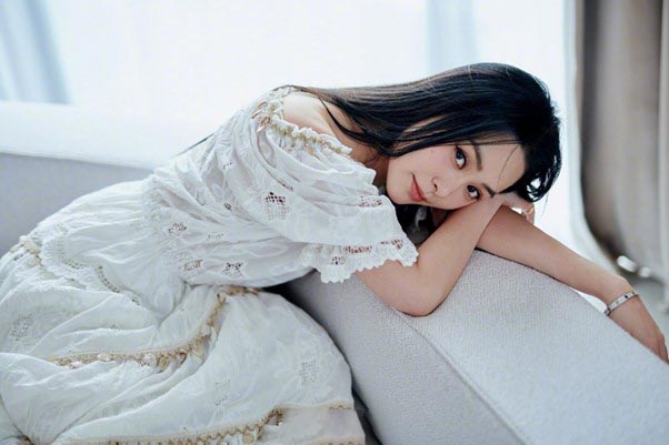 "Ngọc nữ màn ảnh" sụp đổ hình tượng sau 1 đêm vì lộ ảnh riêng tư, cuộc sống hiện tại ra sao?- Ảnh 6.