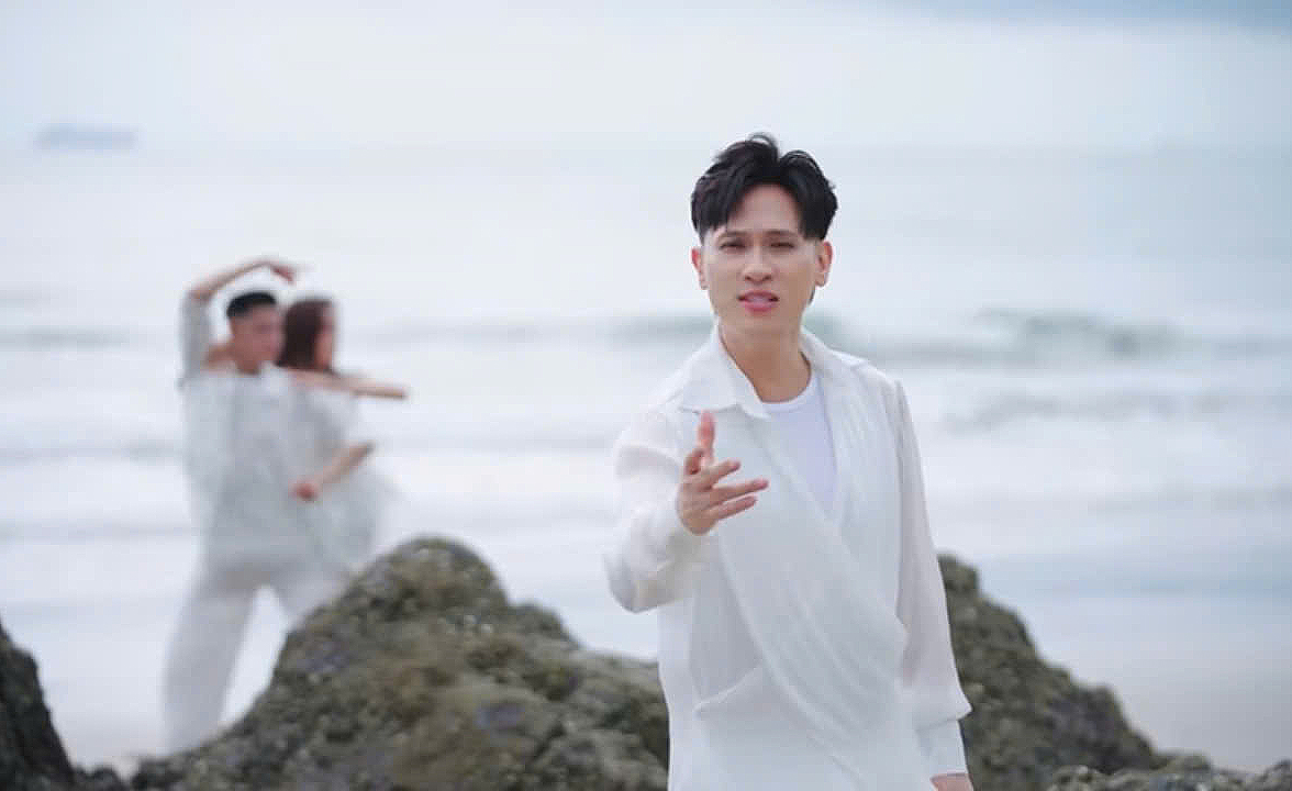 Ca sĩ Nguyên Vũ ra MV Ca sĩ Nguyên Vũ ra MV