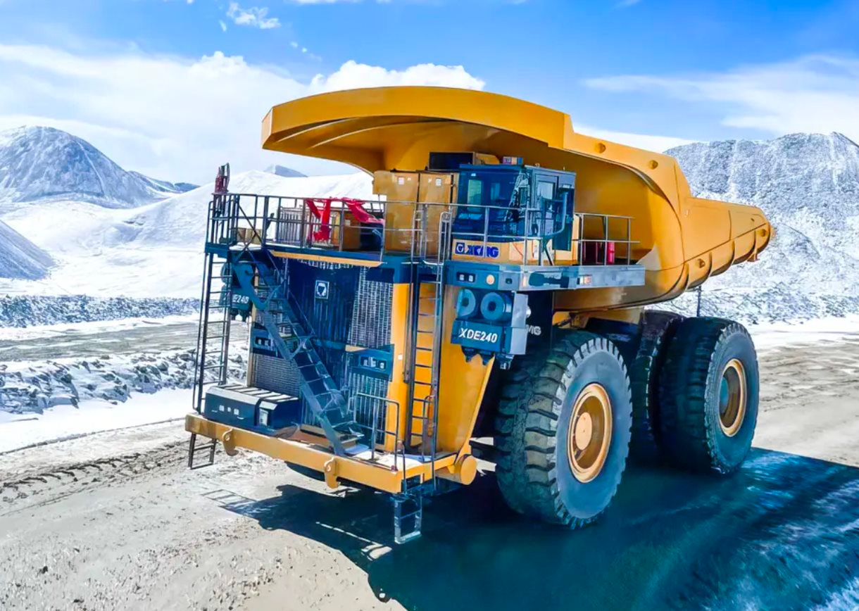 Phát hiện 200 xe tải 240 tấn không phát ra tiếng máy gầm rú, không cần xăng, âm thầm đào ‘kho báu’ ngày đêm không nghỉ- Ảnh 2.