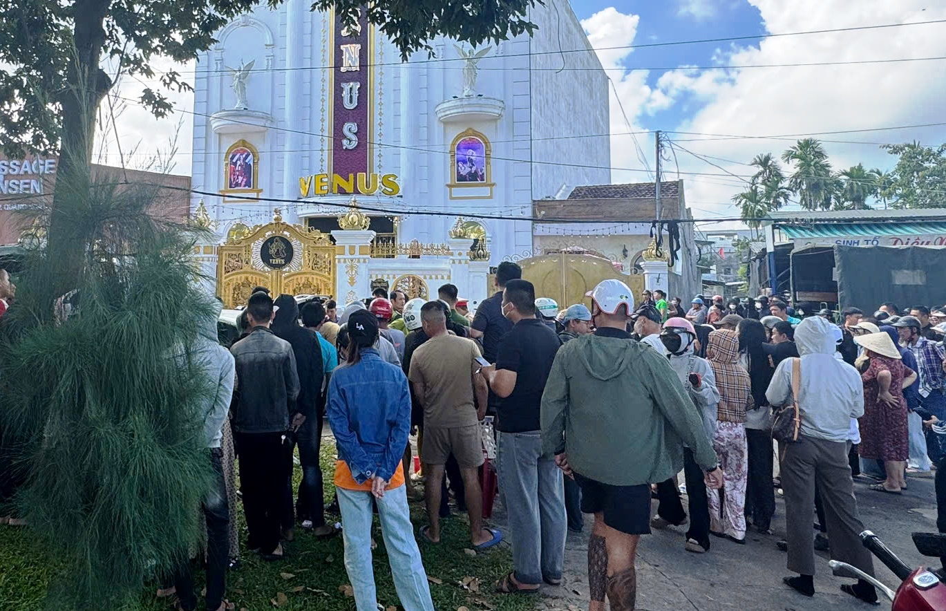 Xóa sổ quán karaoke Venus nổi tiếng ở Quảng Ngãi, khởi tố 35 người- Ảnh 1.