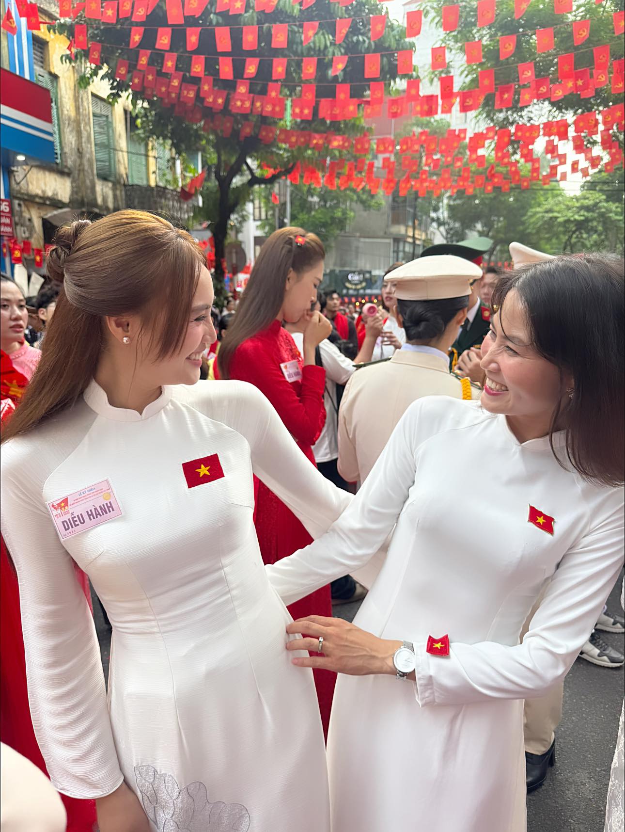 Tinh tú của thể thao Việt Nam hân hoan, tự hào giữa Quảng trường Ba Đình lịch sử ngày Đại lễ 2/9- Ảnh 14. Tinh tú của thể thao Việt Nam hân hoan, tự hào giữa Quảng trường Ba Đình lịch sử ngày Đại lễ 2/9- Ảnh 14.
