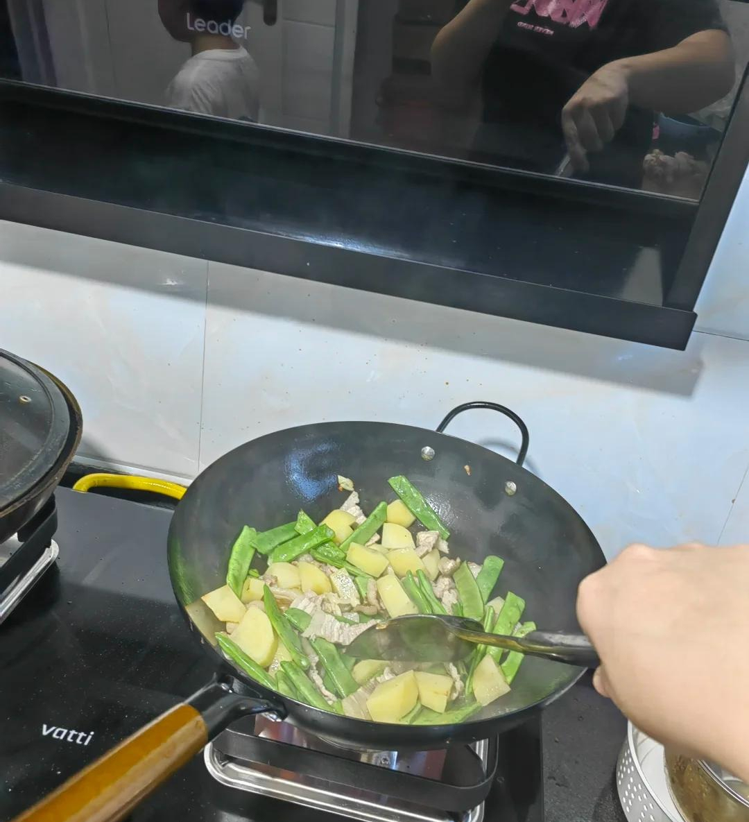 6 thói quen nhà bếp càng tiết kiệm càng rước bệnh, dừng ngay trước khi quá muộn- Ảnh 2.