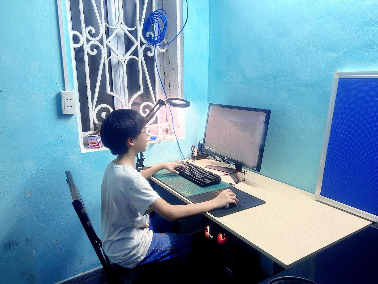 Triển lãm “95 năm Cờ Đảng soi đường” tự hào kết nối triệu trái tim Việt qua công nghệ 3D - Ảnh 4.