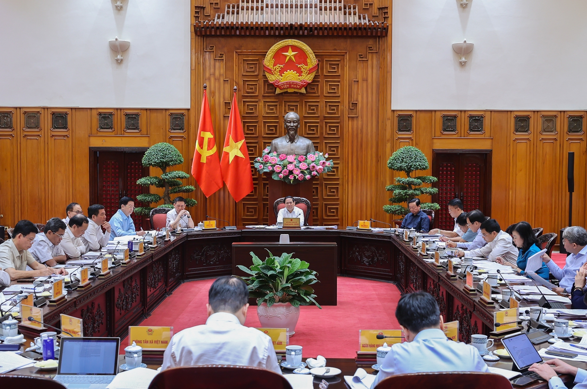 Gần 11 . 000 Tỷ đồng tặng quà Quốc khánh cho toàn dân Nhân dịp 80 năm Độc lập - Ảnh 1.