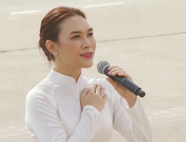 ‘Hoạ mi tóc nâu’ Mỹ Tâm: Nữ doanh nhân kín tiếng, sở hữu khối tài sản khủng - Ảnh 1. ‘Hoạ mi tóc nâu’ Mỹ Tâm: Nữ doanh nhân kín tiếng, sở hữu khối tài sản khủng - Ảnh 1.