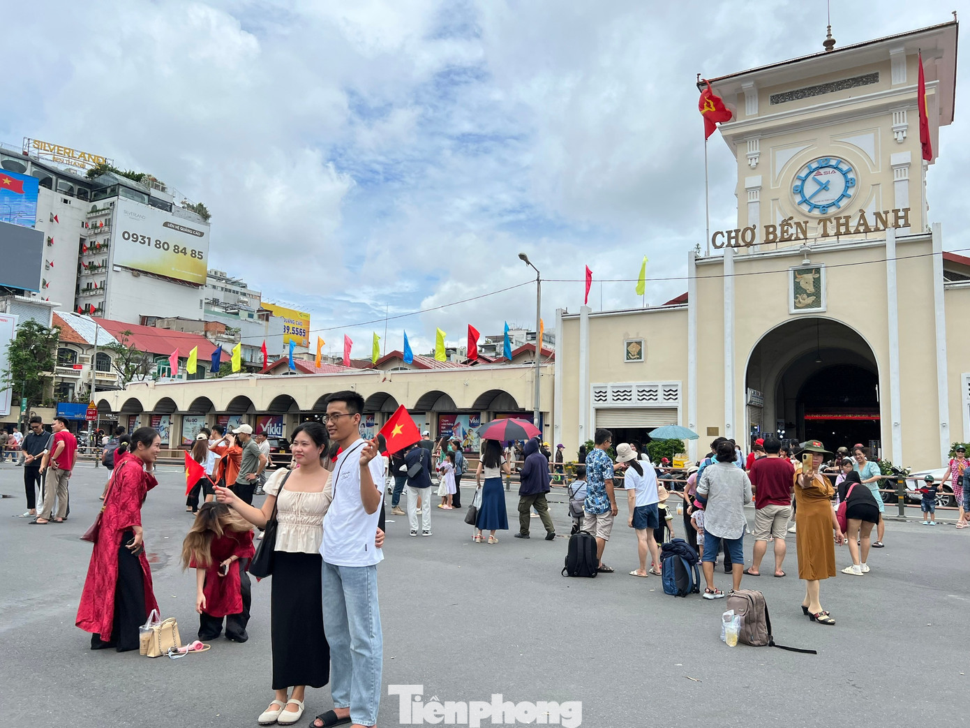 Cảnh trái ngược ở 'thiên đường mua sắm' Sài thành: Chỗ chen chân, nơi vắng lặng - Ảnh 2.