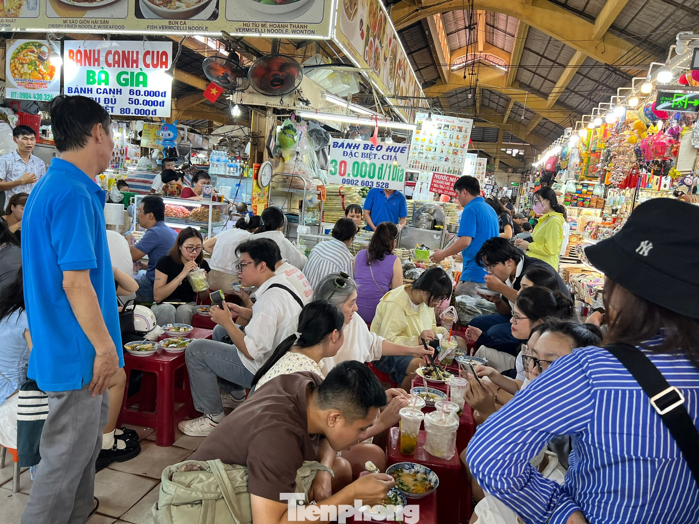 Cảnh trái ngược ở 'thiên đường mua sắm' Sài thành: Chỗ chen chân, nơi vắng lặng - Ảnh 9.