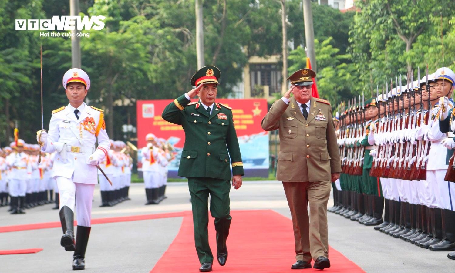 Đại tướng Phan Văn Giang khẳng định Việt Nam kiên trì Chính sách Quốc phòng ' bốn không ' - Ảnh 1. Đại tướng Phan Văn Giang khẳng định Việt Nam kiên trì Chính sách Quốc phòng ' bốn không ' - Ảnh 1.