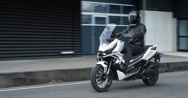 Xe tay ga vừa về Việt Nam dân phượt thích mê: Sức mạnh, công nghệ, giá có rẻ hơn Honda, Yamaha? - Ảnh 1.