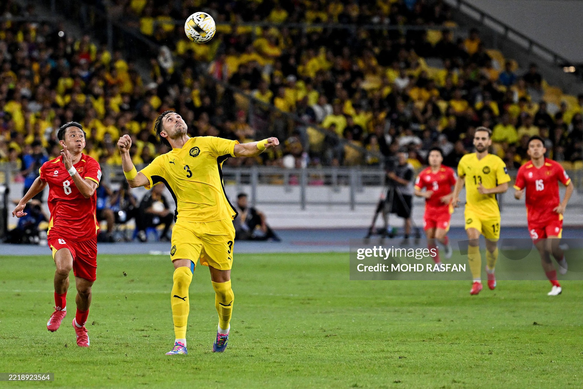 Điều lạ lùng về thân phận "nhập tịch Malaysia" của cầu thủ La Liga, là lý do FIFA vào cuộc điều tra?- Ảnh 2. Điều lạ lùng về thân phận "nhập tịch Malaysia" của cầu thủ La Liga, là lý do FIFA vào cuộc điều tra?- Ảnh 2.