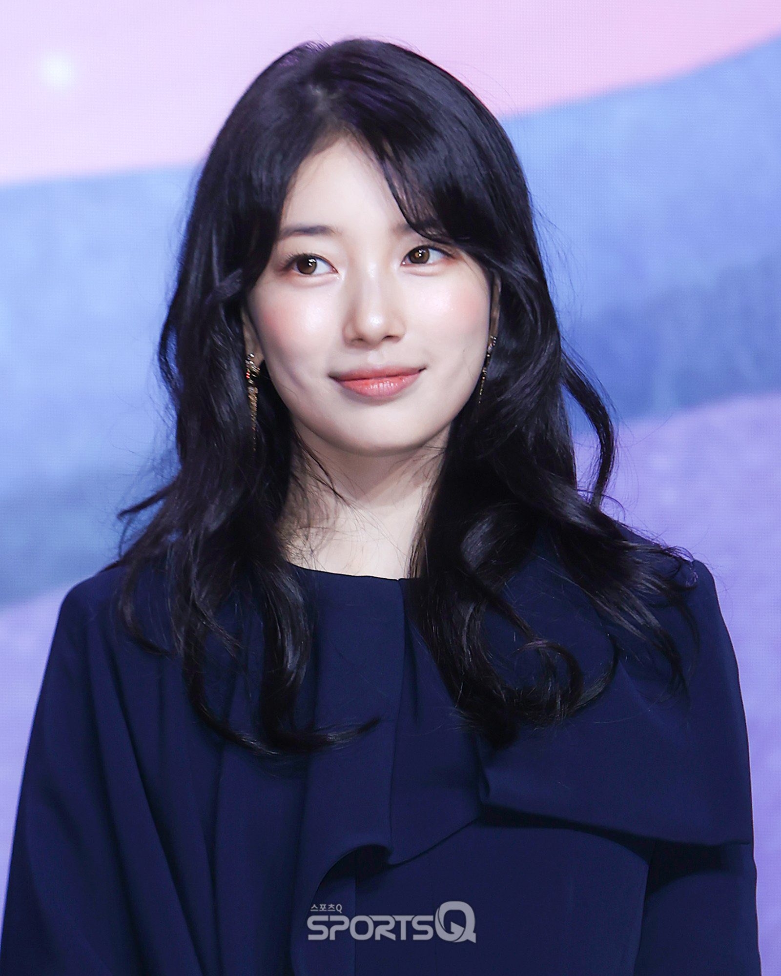 Thiên sứ ở đâu lạc xuống trần gian thế này hả trời: Mọi đường nét đều đẹp hoàn mỹ, cao quý đến từng hơi thở- Ảnh 7. Thiên sứ ở đâu lạc xuống trần gian thế này hả trời: Mọi đường nét đều đẹp hoàn mỹ, cao quý đến từng hơi thở- Ảnh 7.