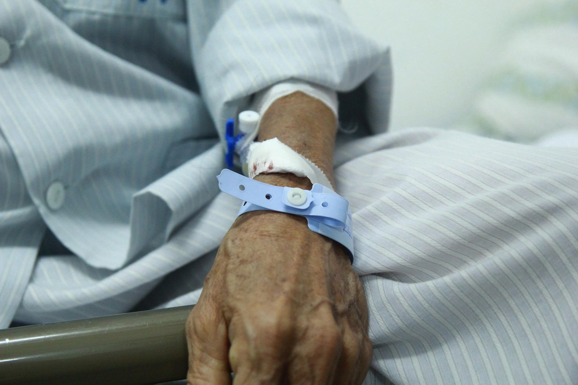 Mắc ung thư gan chỉ vì uống 1 thứ tưởng là 