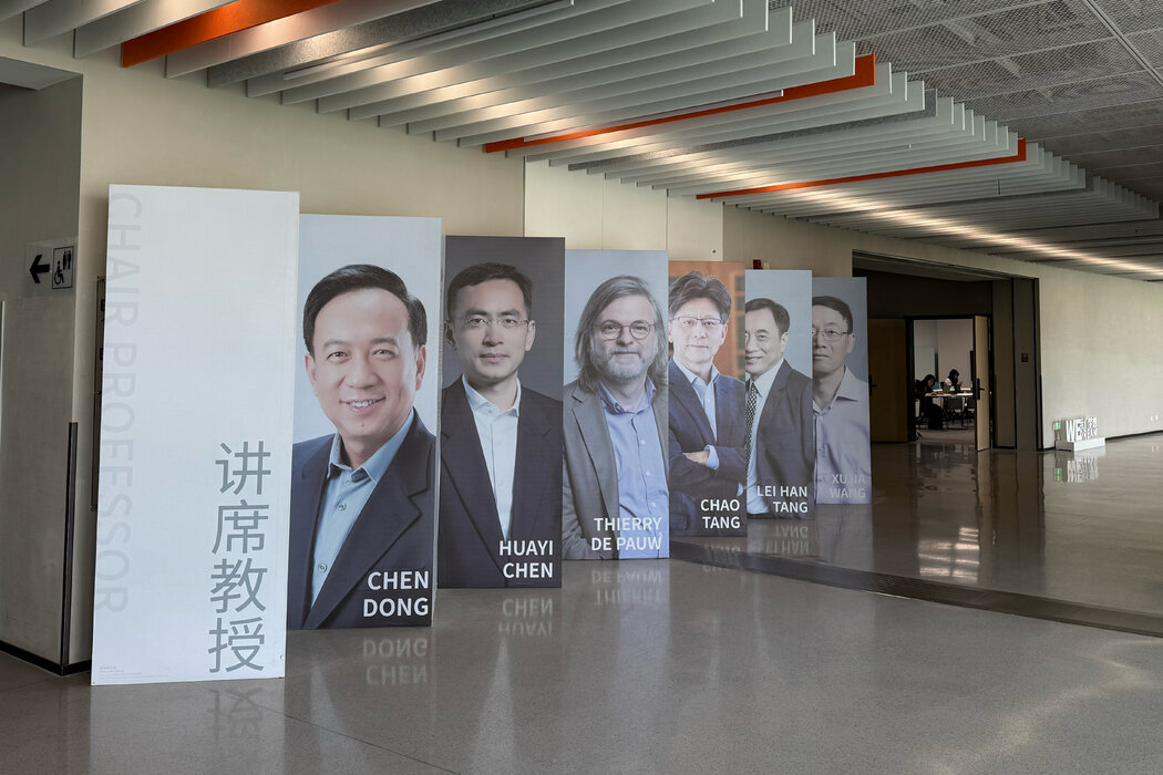 Một &ldquo;c&aacute;nh cửa&rdquo; mới bật mở ở Trung Quốc: Washington kh&oacute; l&ograve;ng ngồi y&ecirc;n?- Ảnh 1.