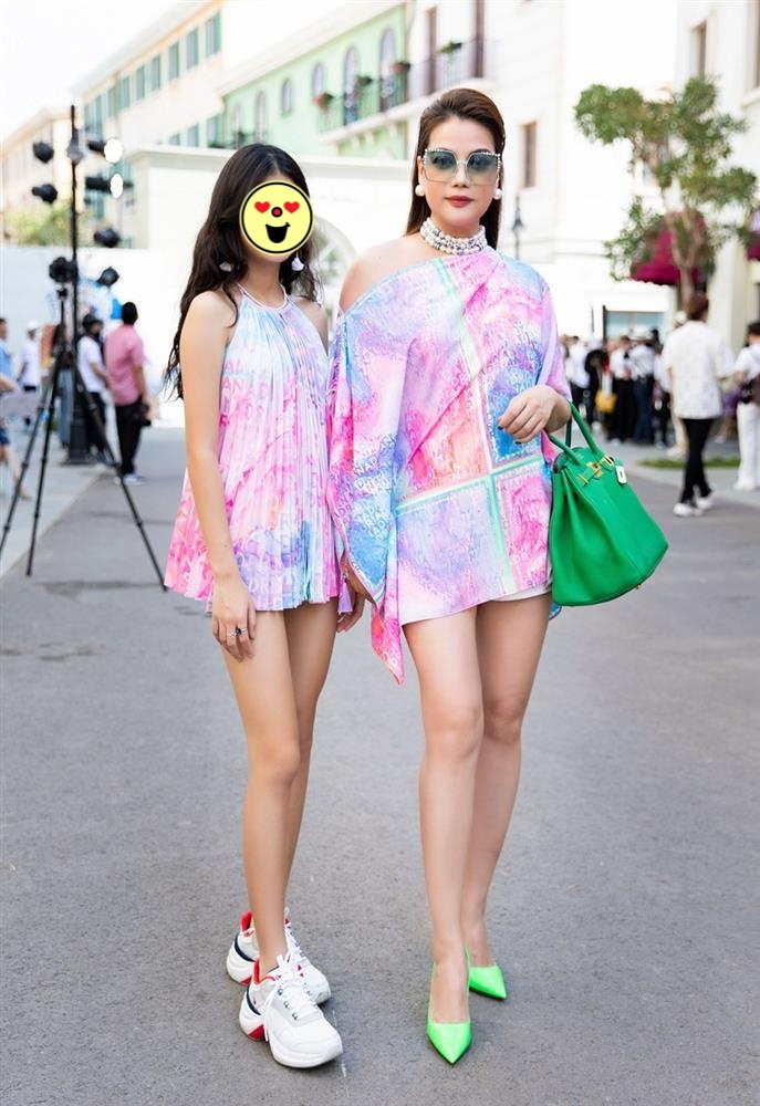 Trương Ngọc Ánh vướng tranh cãi khi khoe con gái: Trương Ngọc Ánh vướng tranh cãi khi khoe con gái: