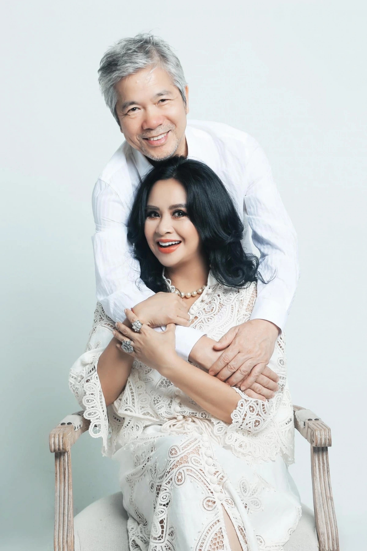 Diva đầu tiên được phong NSND: Sở hữu nhà mặt tiền Tây Hồ cực xịn, sau 3 lần đò đã tìm thấy hạnh phúc- Ảnh 8. Diva đầu tiên được phong NSND: Sở hữu nhà mặt tiền Tây Hồ cực xịn, sau 3 lần đò đã tìm thấy hạnh phúc- Ảnh 8.