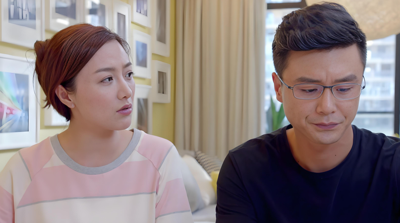 Bố mẹ chồng lúc nào cũng than nghèo khổ, ăn uống đạm bạc, nhưng một cú điện thoại lạ đã phơi bày bí mật khiến tôi chết lặng- Ảnh 1.