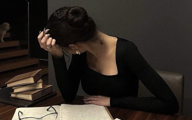 Một lần bất ngờ qua s&acirc;n Pick đ&oacute;n vợ, t&ocirc;i ph&aacute;t hiện ra l&yacute; do c&ocirc; ấy hay về muộn, lại được nhiều người săn đ&oacute;n- Ảnh 1.