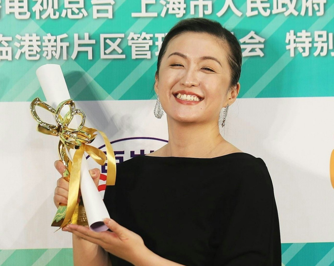 Quy tắc ngầm trong showbiz- Ảnh 1. Quy tắc ngầm trong showbiz- Ảnh 1.