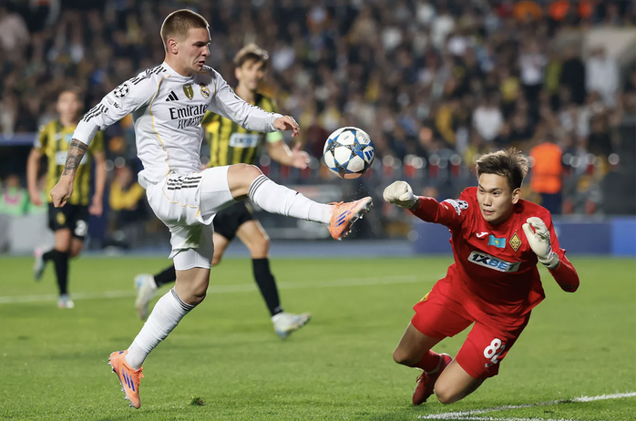 Mbappe lập hat-trick, Real Madrid mở "đại tiệc 5 sao" ở Kazakhstan- Ảnh 2. Mbappe lập hat-trick, Real Madrid mở "đại tiệc 5 sao" ở Kazakhstan- Ảnh 2.