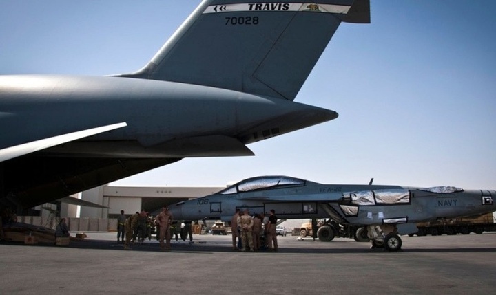 Máy bay quân sự lớn nhất thế giới có thể chở theo phi đội chiến đấu cơ- Ảnh 2.