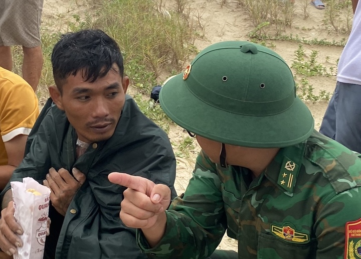 Thuyền viên sống sót hãi hùng kể lại phút sinh tử, chỉ biết gào thét trong vô vọng- Ảnh 2.
