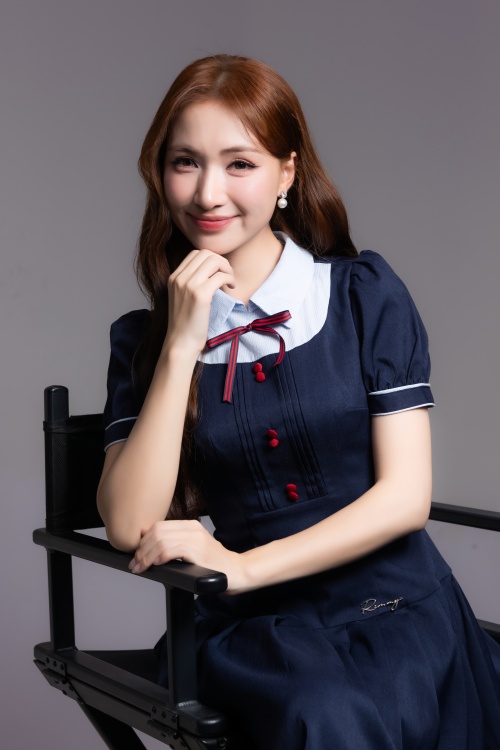 Hoà Minzy: "Nếu mình bỏ cuộc và điều đó lên sóng, con mình sau này khi gặp khó khăn cũng sẽ bỏ cuộc"- Ảnh 22. Hoà Minzy: "Nếu mình bỏ cuộc và điều đó lên sóng, con mình sau này khi gặp khó khăn cũng sẽ bỏ cuộc"- Ảnh 22.