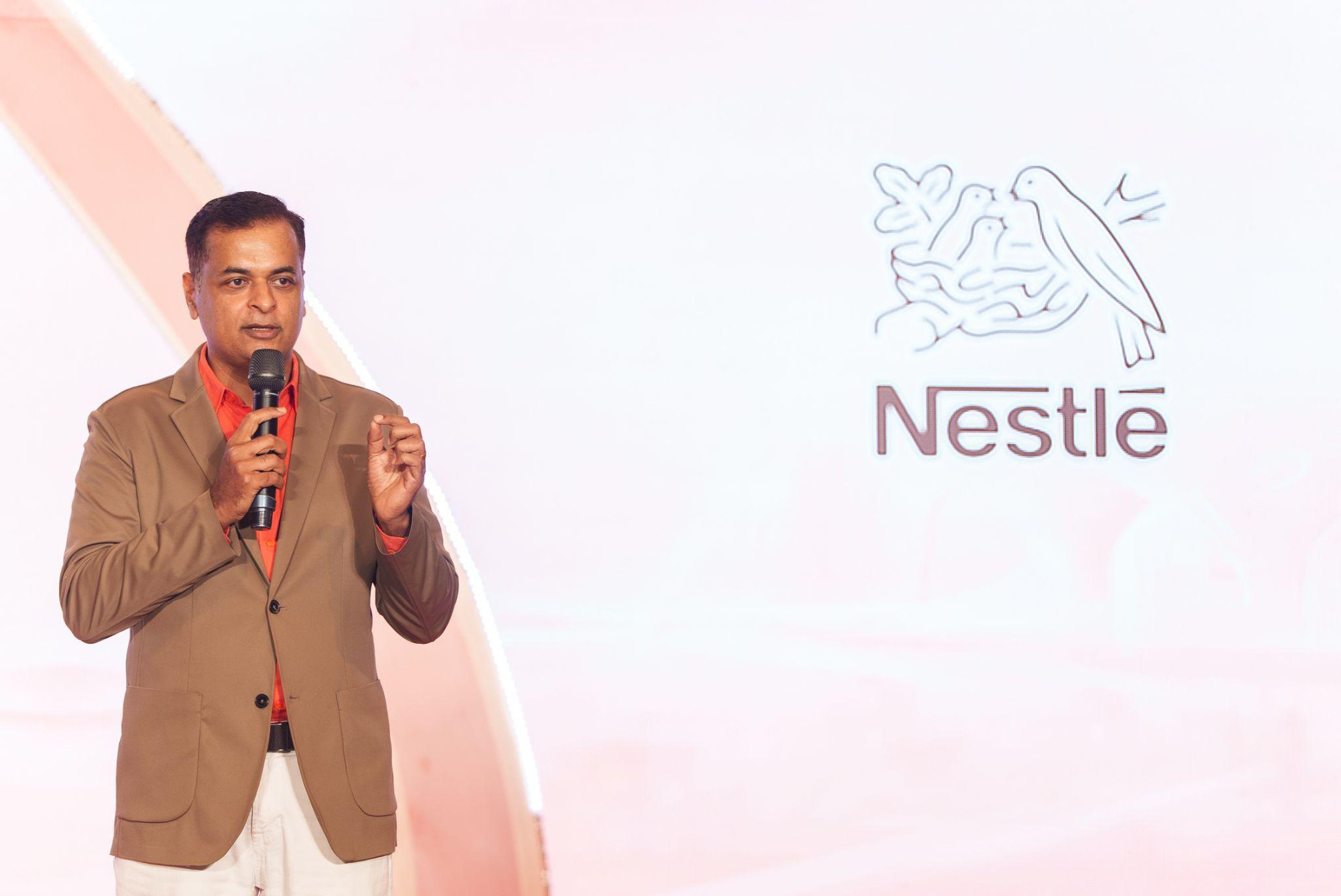 Nestlé ra mắt NAN INFINIPRO A2 bước 3 mới với công thức cộng hưởng dinh dưỡng- Ảnh 3. Nestlé ra mắt NAN INFINIPRO A2 bước 3 mới với công thức cộng hưởng dinh dưỡng- Ảnh 3.
